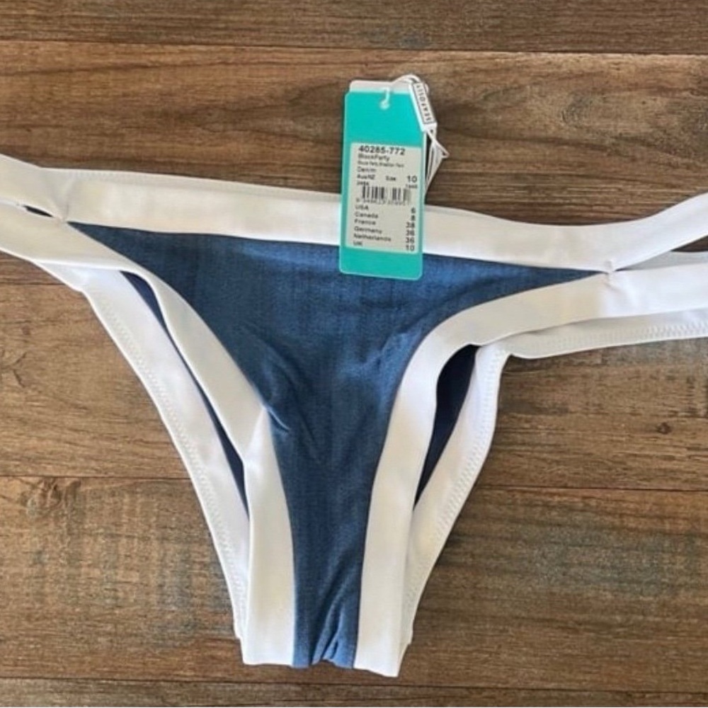 Blue and White Women's Swim Bottom Size 4
